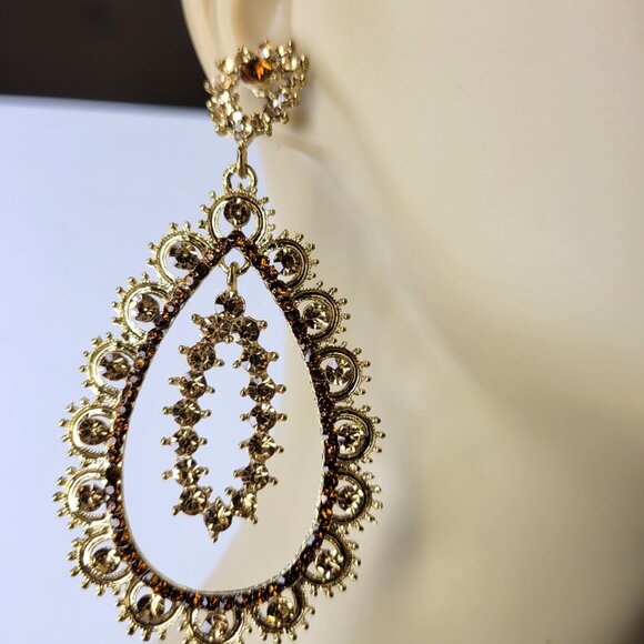 Teardrop Statement Gold Earrings - Picture 6 of 11